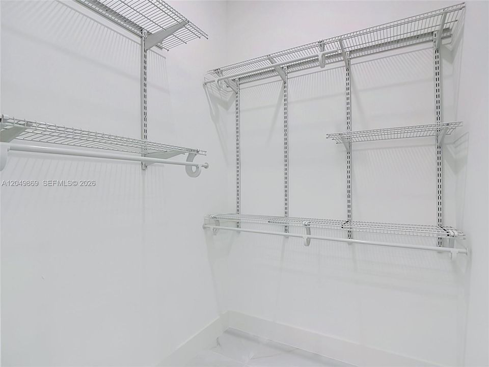 For Sale: $412,000 (3 beds, 2 baths, 1812 Square Feet)