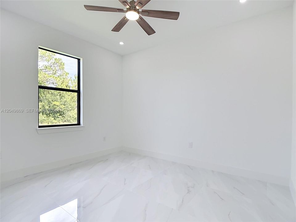 For Sale: $412,000 (3 beds, 2 baths, 1812 Square Feet)