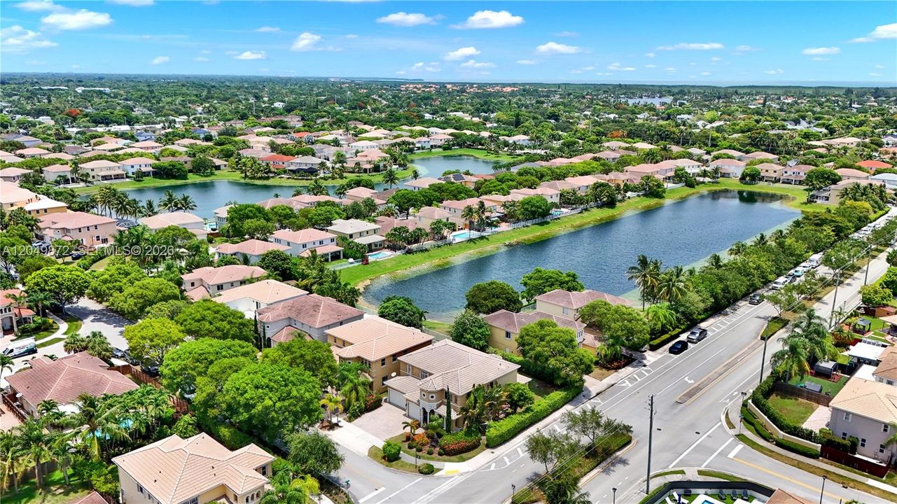 For Rent: $4,490 (5 beds, 3 baths, 2962 Square Feet)