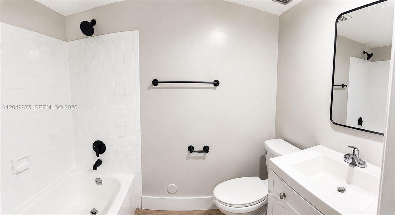 В аренду: $2,300 (2 спален, 2 ванн, 1140 Квадратных фут)