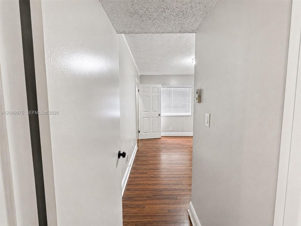 В аренду: $2,300 (2 спален, 2 ванн, 1140 Квадратных фут)