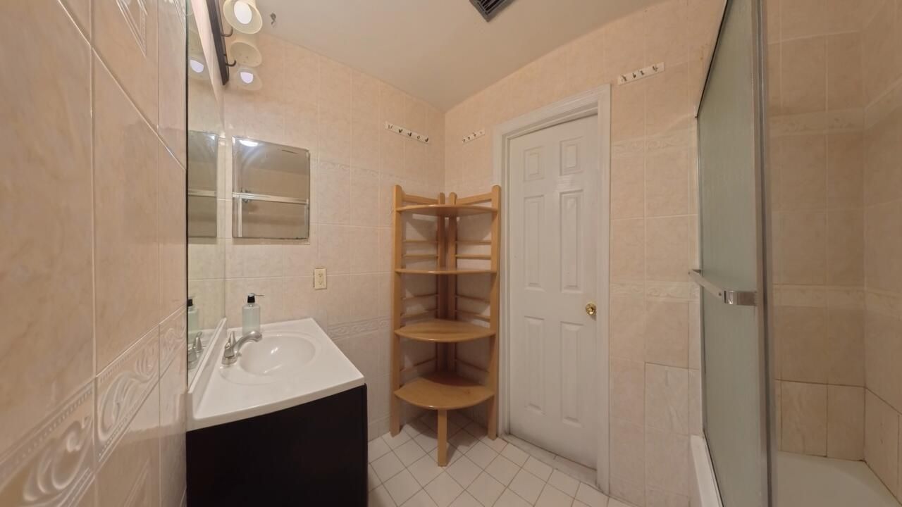 Full bathroom