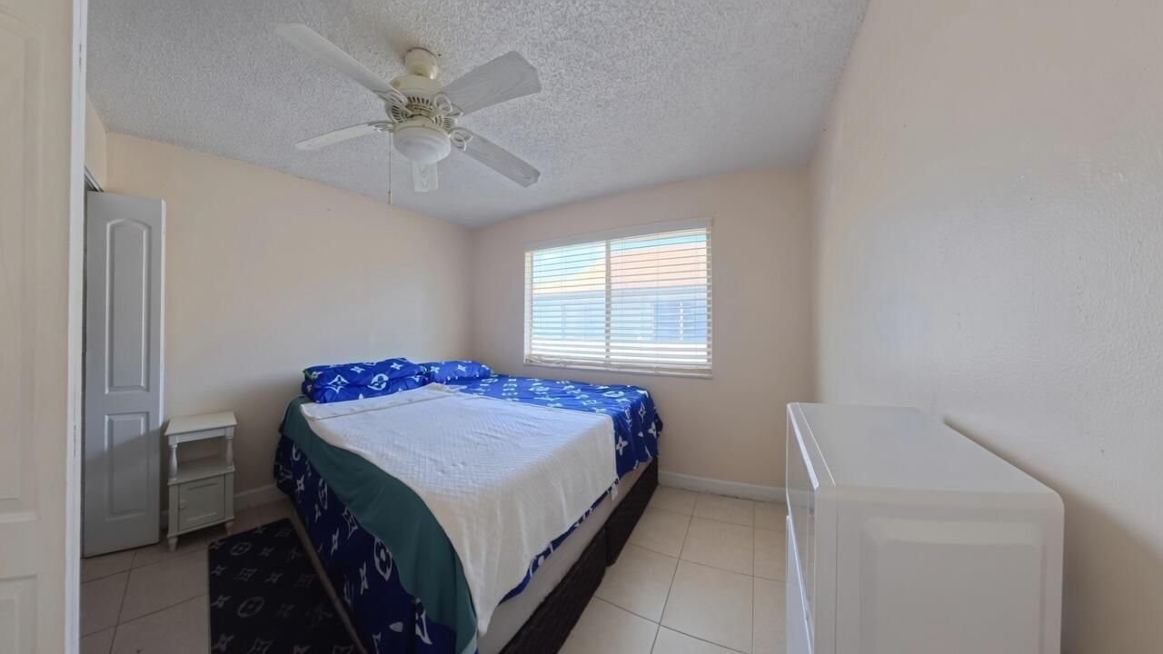 Second bedroom