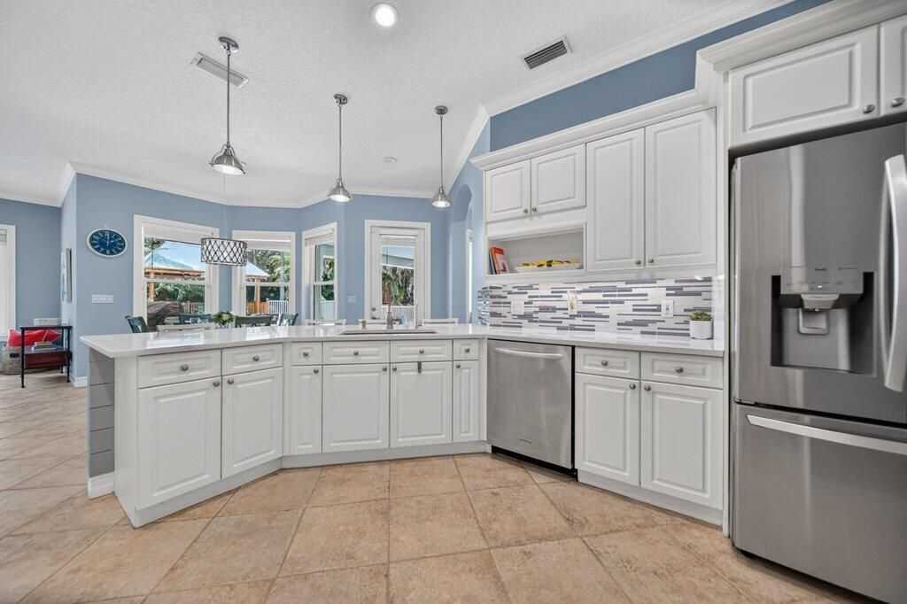 kitchen4.jpg-SMALL