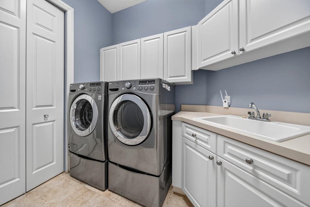 laundry1.jpg-SMALL