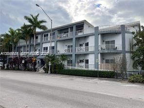 For Rent: $2,350 (1 beds, 1 baths, 527 Square Feet)
