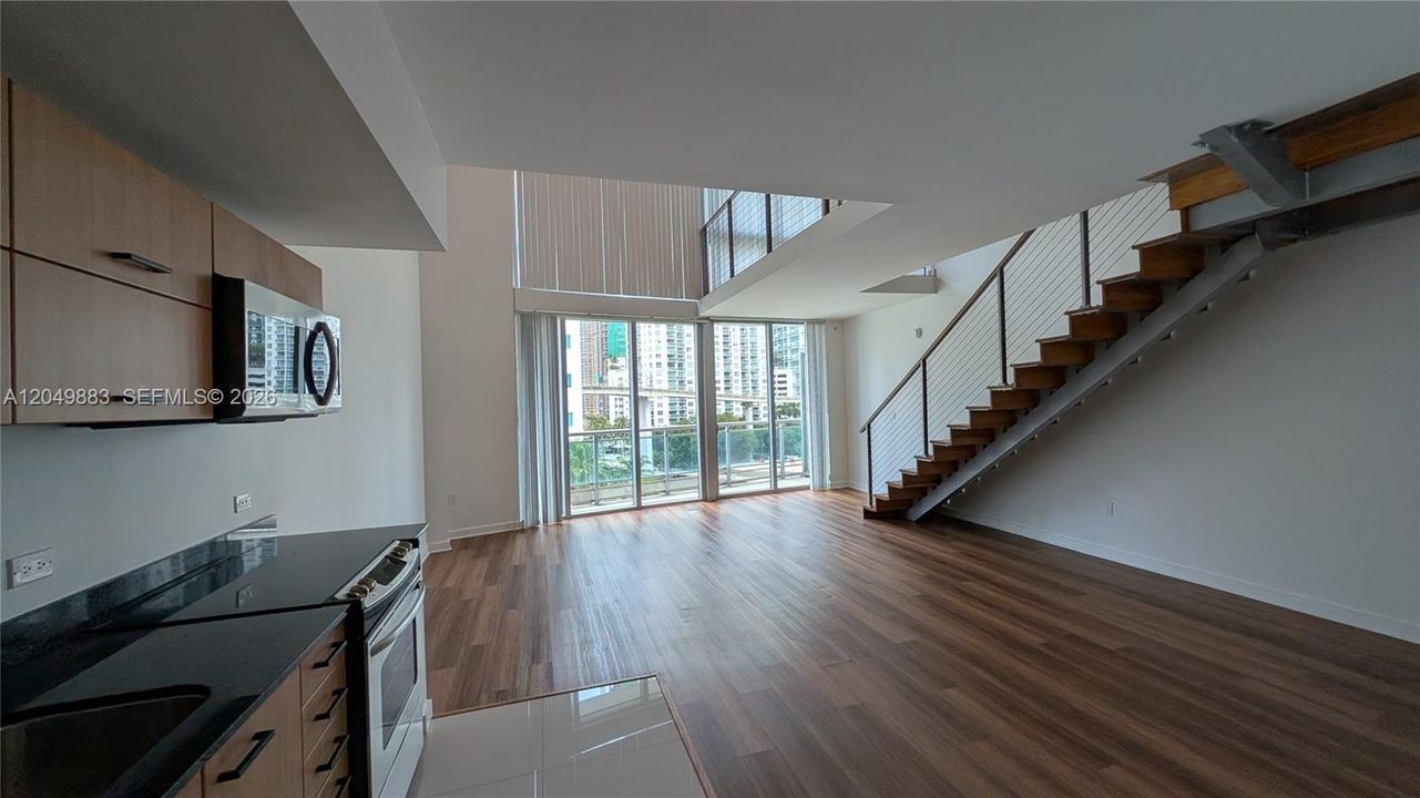 En Venta: $439,000 (2 camas, 2 baños, 1148 Pies cuadrados)