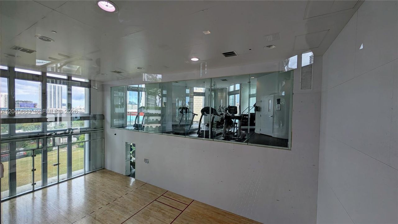 En Venta: $439,000 (2 camas, 2 baños, 1148 Pies cuadrados)