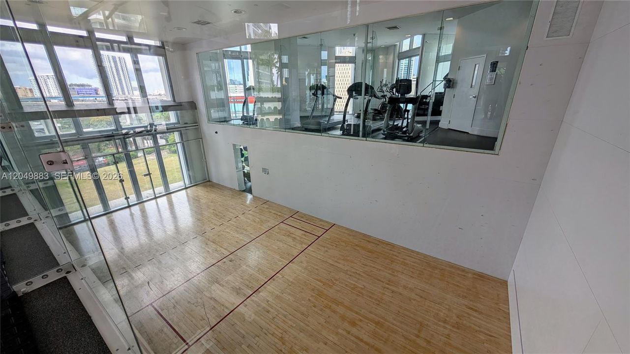 En Venta: $439,000 (2 camas, 2 baños, 1148 Pies cuadrados)