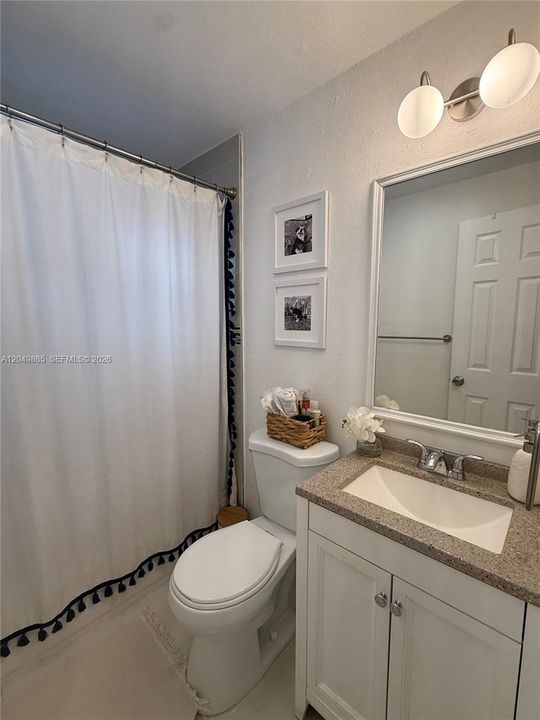 For Rent: $3,900 (3 beds, 2 baths, 1484 Square Feet)