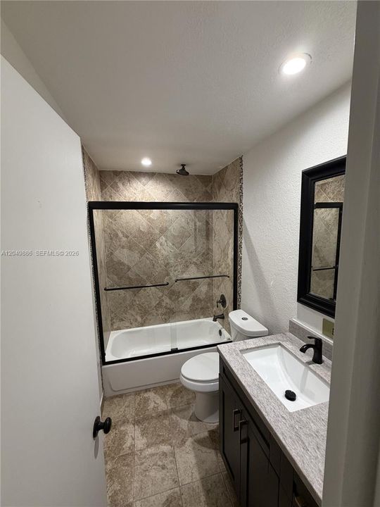 For Rent: $2,500 (2 beds, 1 baths, 1050 Square Feet)