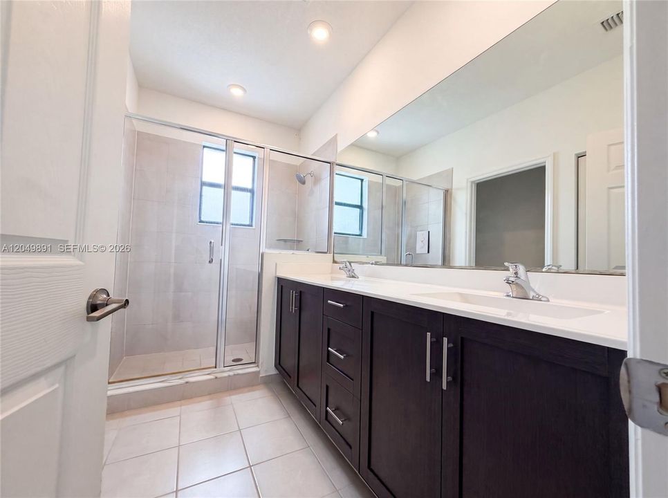 For Sale: $745,000 (4 beds, 3 baths, 2620 Square Feet)
