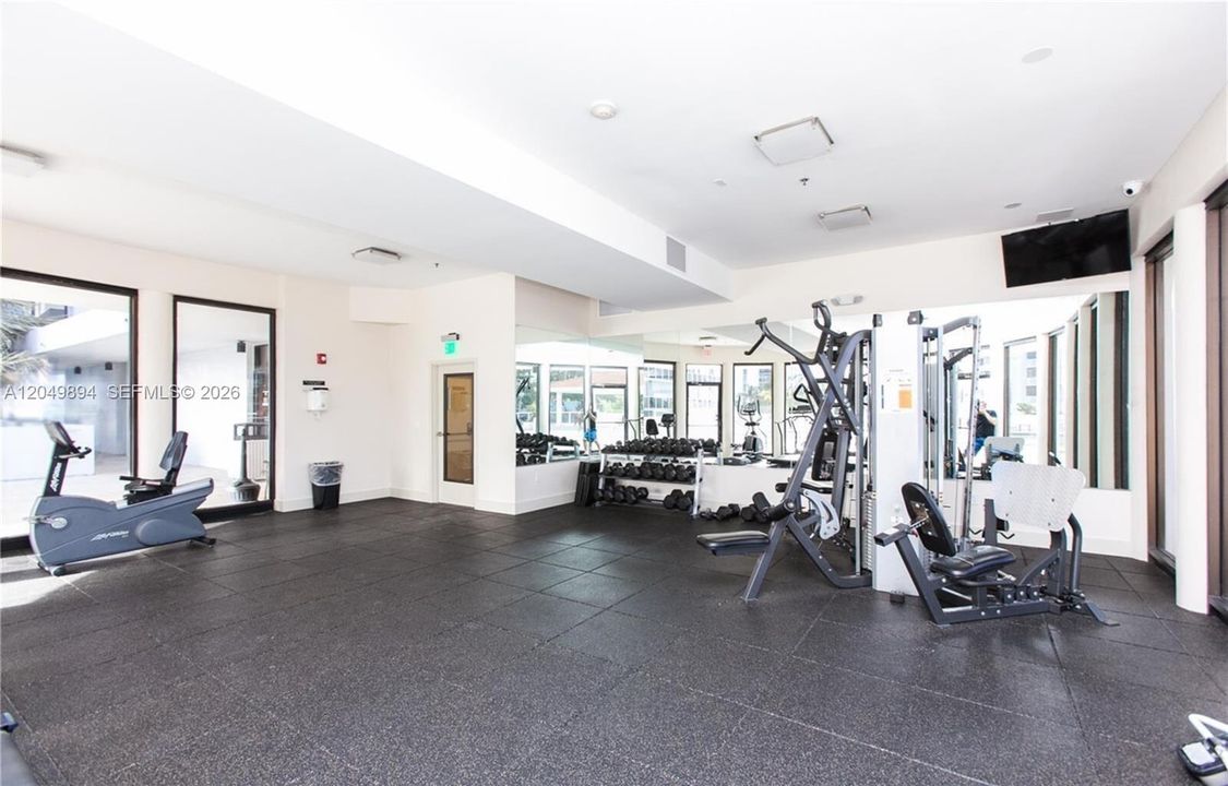 For Rent: $3,350 (2 beds, 2 baths, 1100 Square Feet)