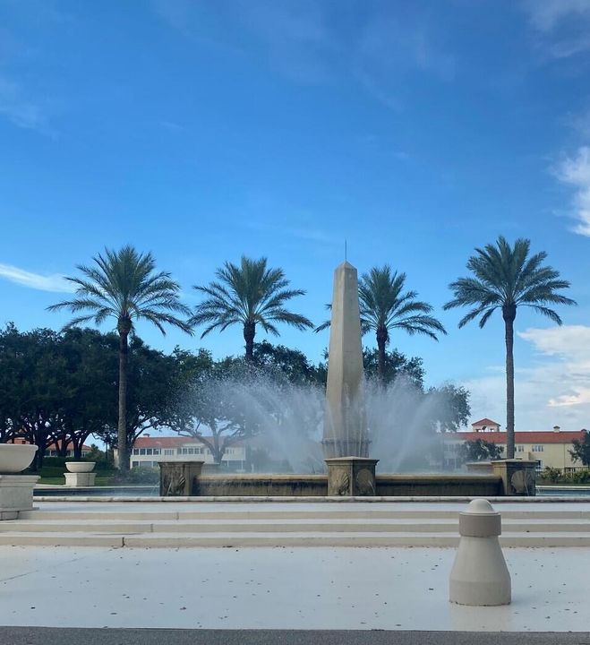 Grand Harbor Fountain