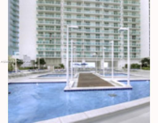 For Rent: $3,900 (2 beds, 2 baths, 1144 Square Feet)