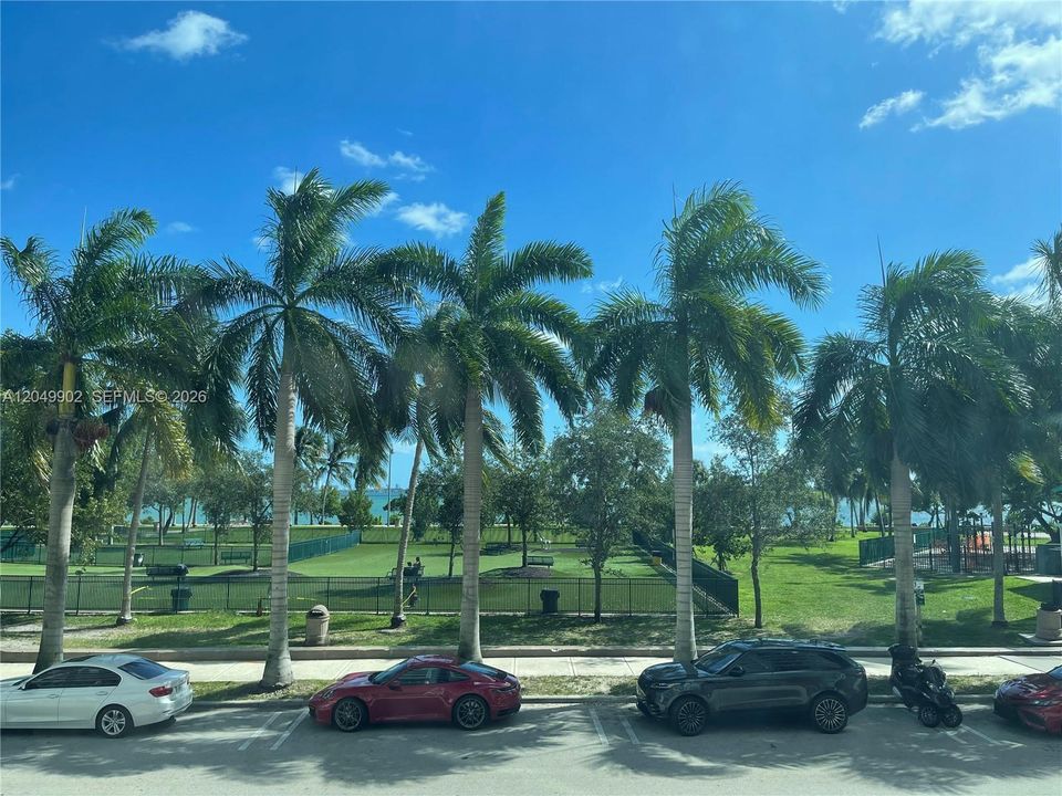 For Rent: $3,900 (2 beds, 2 baths, 1144 Square Feet)
