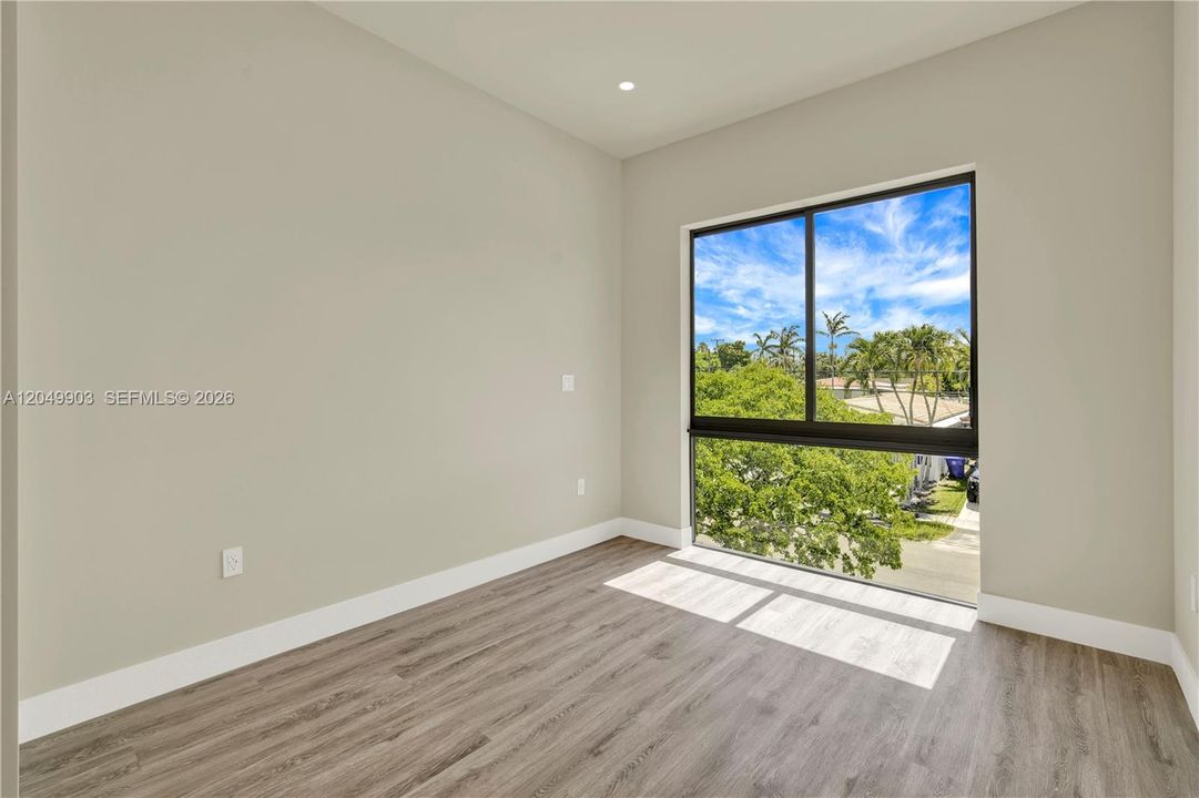 For Sale: $1,690,000 (3 beds, 3 baths, 0 Square Feet)