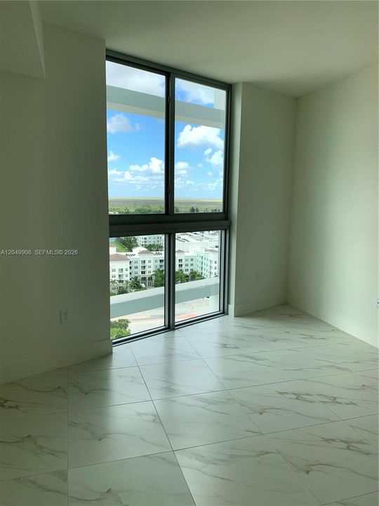 For Rent: $4,100 (2 beds, 2 baths, 1179 Square Feet)