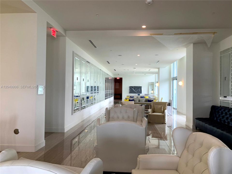 For Rent: $4,100 (2 beds, 2 baths, 1179 Square Feet)