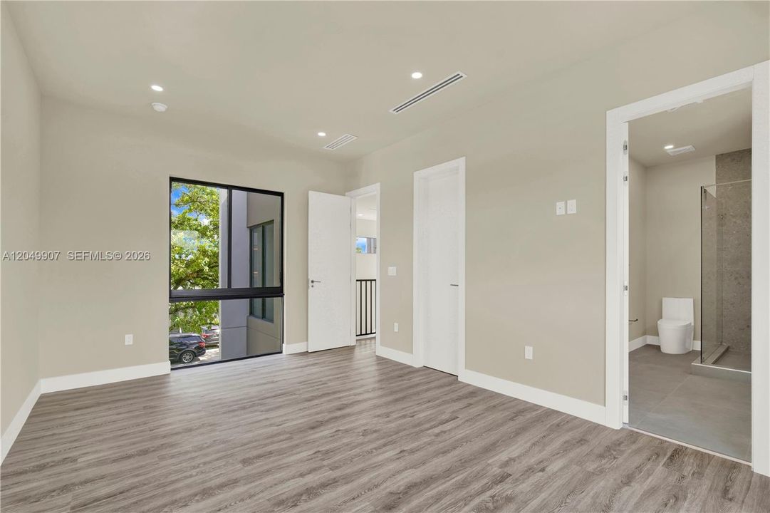 For Sale: $1,720,000 (3 beds, 3 baths, 0 Square Feet)