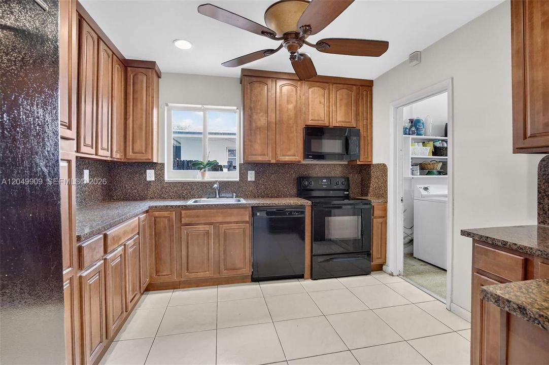 For Sale: $625,000 (5 beds, 2 baths, 2115 Square Feet)