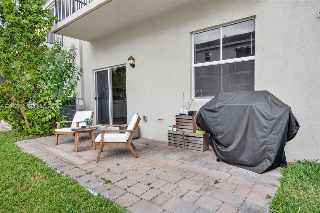 For Rent: $2,900 (4 beds, 3 baths, 1757 Square Feet)