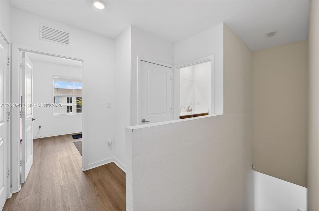 For Rent: $2,900 (4 beds, 3 baths, 1757 Square Feet)