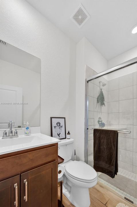 For Rent: $2,900 (4 beds, 3 baths, 1757 Square Feet)