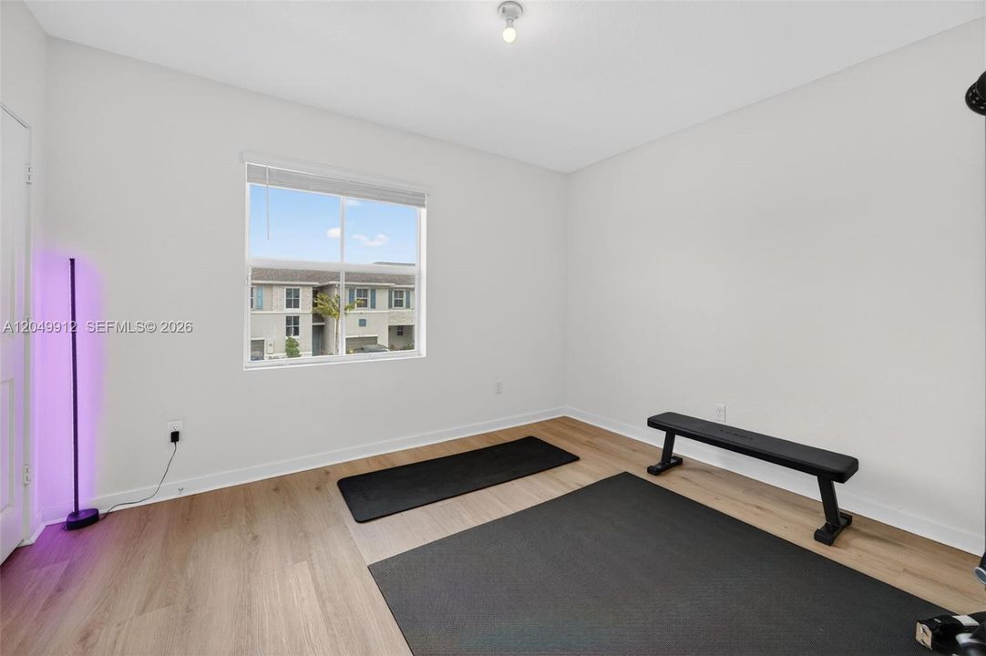 For Rent: $2,900 (4 beds, 3 baths, 1757 Square Feet)