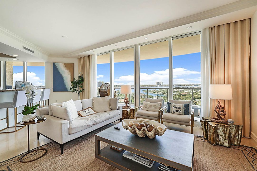 2700 N Ocean Dr 1006 -2