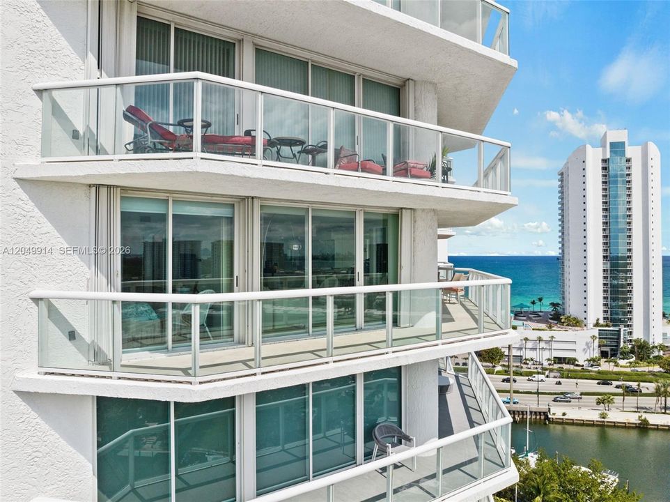 For Rent: $6,900 (2 beds, 2 baths, 1760 Square Feet)