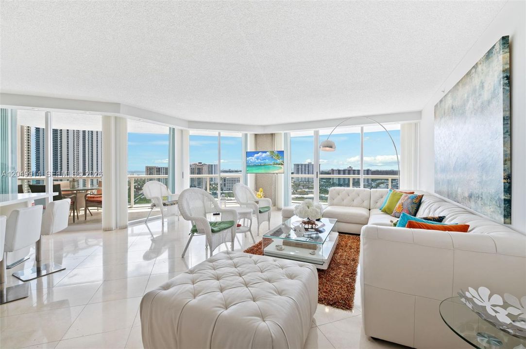 For Rent: $6,900 (2 beds, 2 baths, 1760 Square Feet)