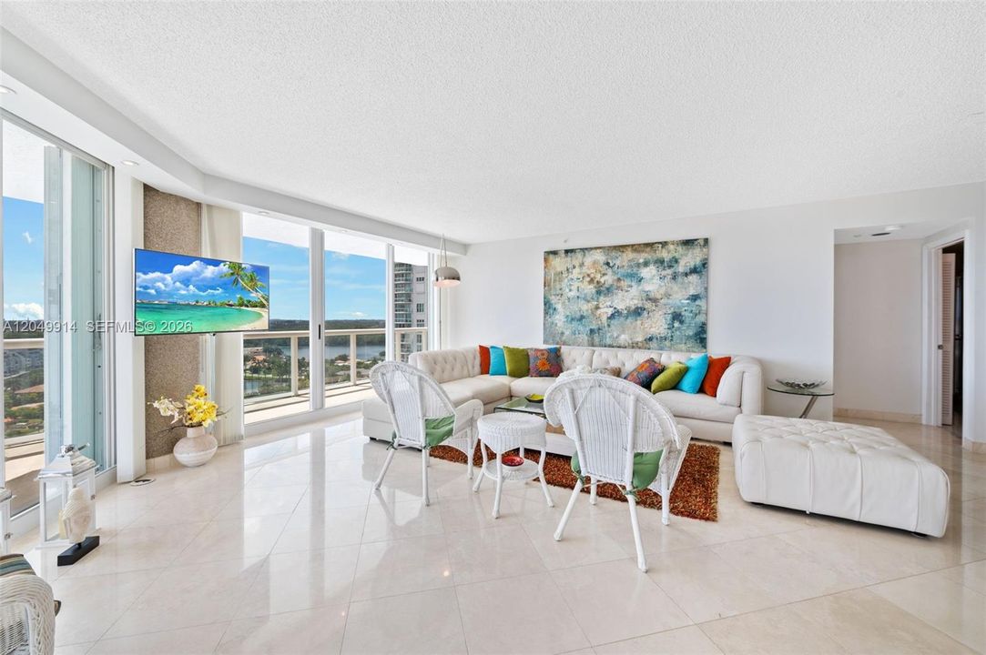 For Rent: $6,900 (2 beds, 2 baths, 1760 Square Feet)