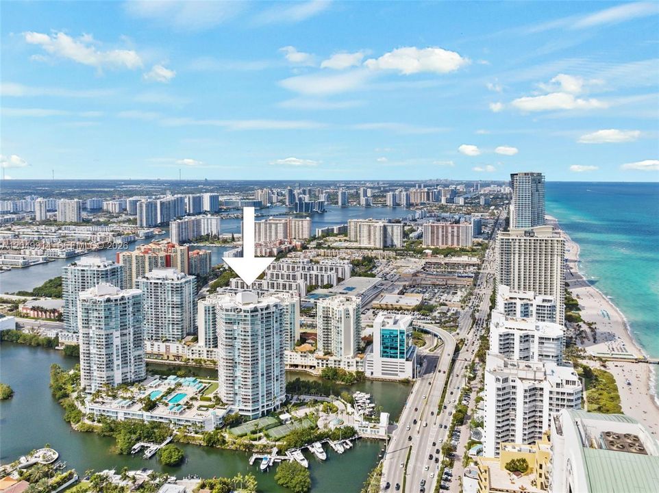 For Rent: $6,900 (2 beds, 2 baths, 1760 Square Feet)