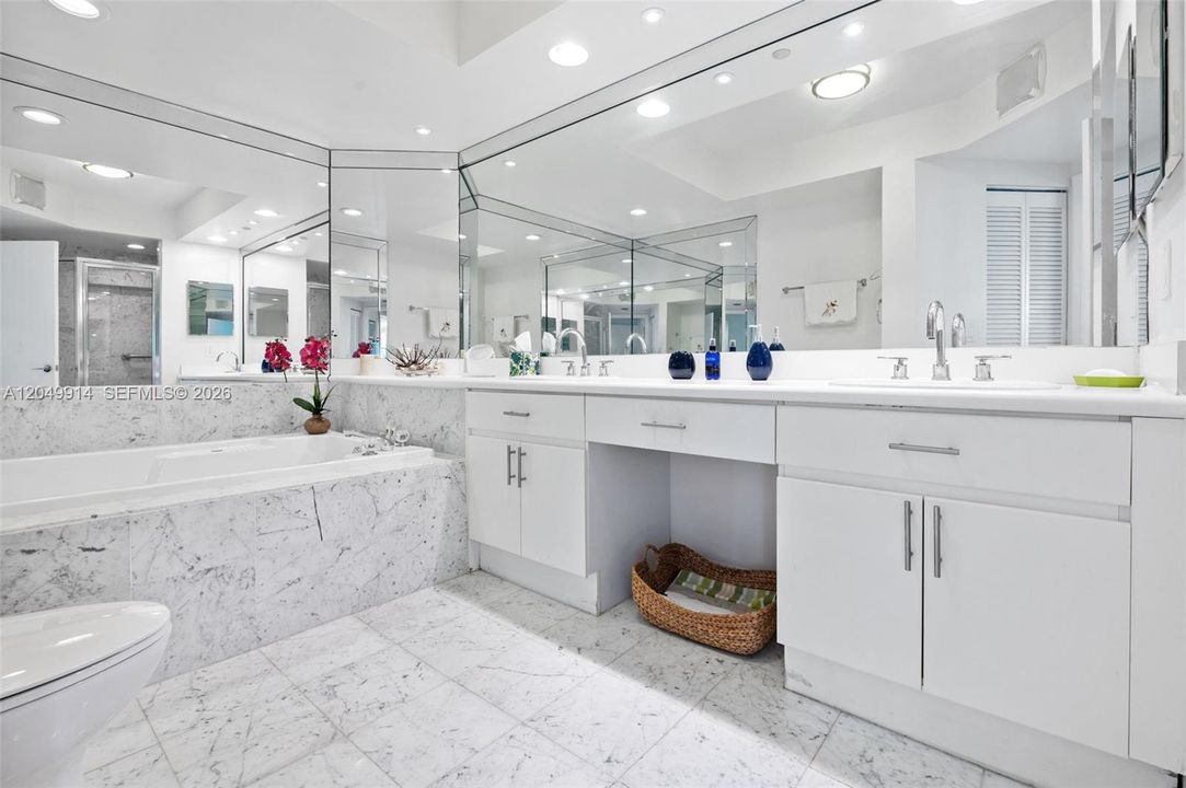 For Rent: $6,900 (2 beds, 2 baths, 1760 Square Feet)