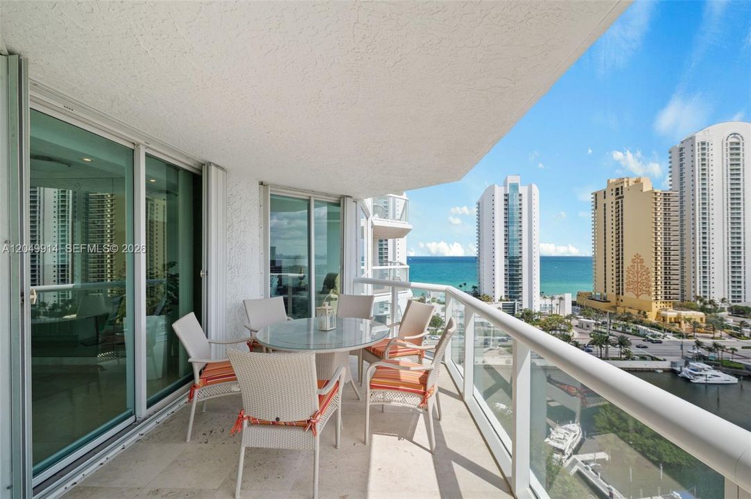 For Rent: $6,900 (2 beds, 2 baths, 1760 Square Feet)