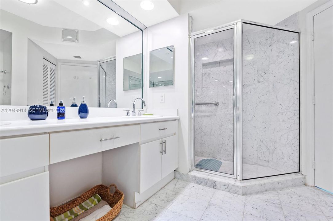 For Rent: $6,900 (2 beds, 2 baths, 1760 Square Feet)
