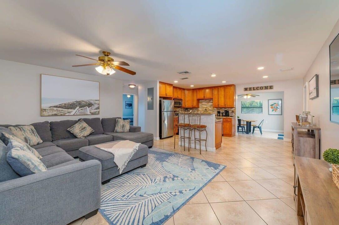 Entry/Living