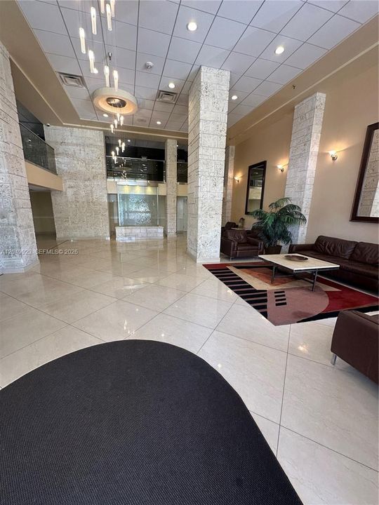 For Rent: $2,900 (2 beds, 2 baths, 1008 Square Feet)