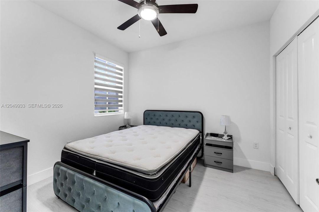 For Sale: $309,900 (3 beds, 2 baths, 1393 Square Feet)