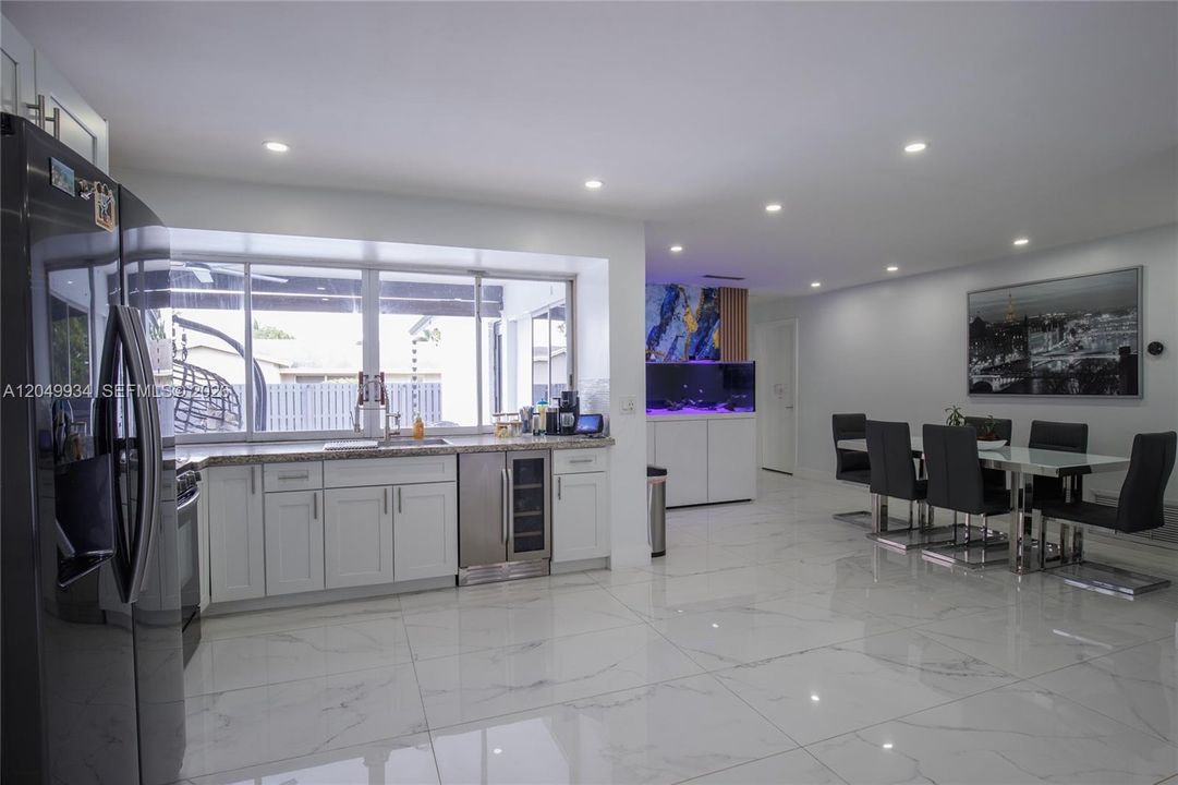For Rent: $4,950 (4 beds, 2 baths, 1831 Square Feet)