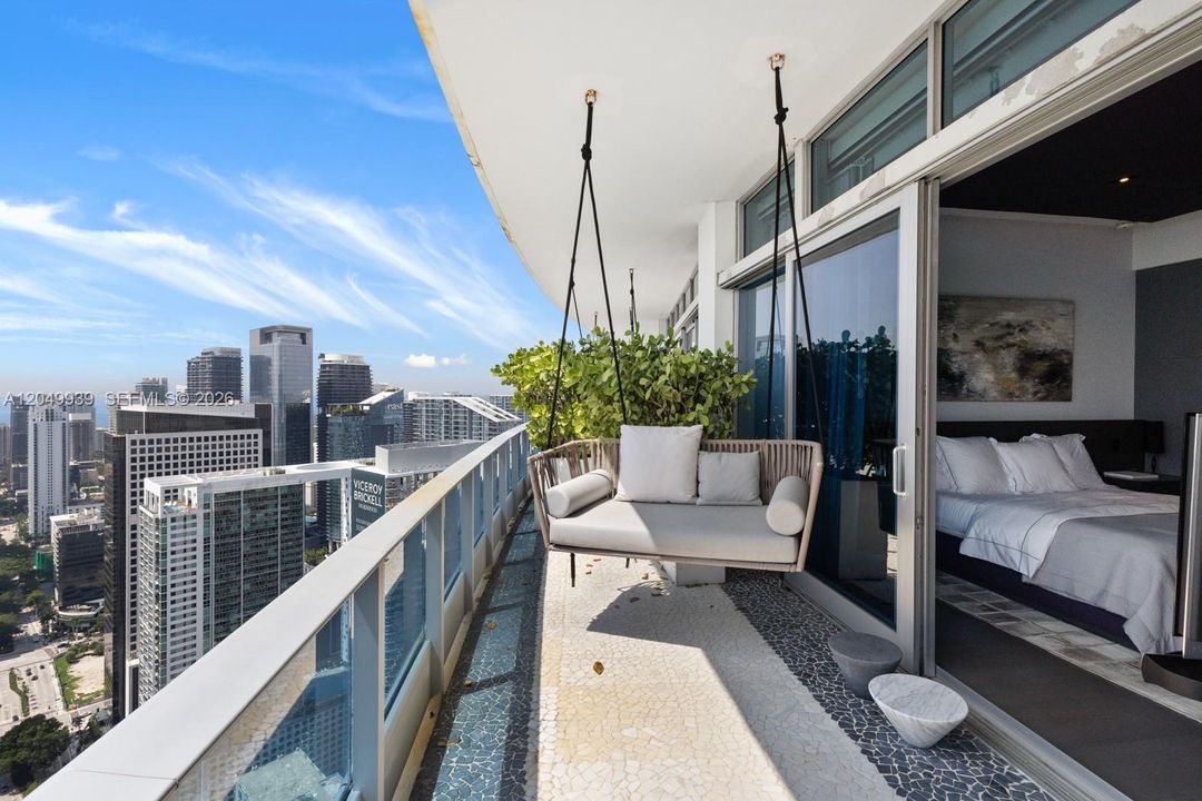 En Venta: $7,900,000 (3 camas, 5 baños, 3889 Pies cuadrados)