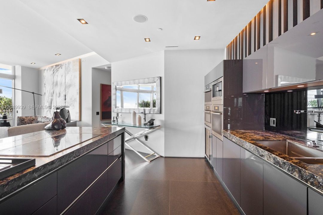 En Venta: $7,900,000 (3 camas, 5 baños, 3889 Pies cuadrados)