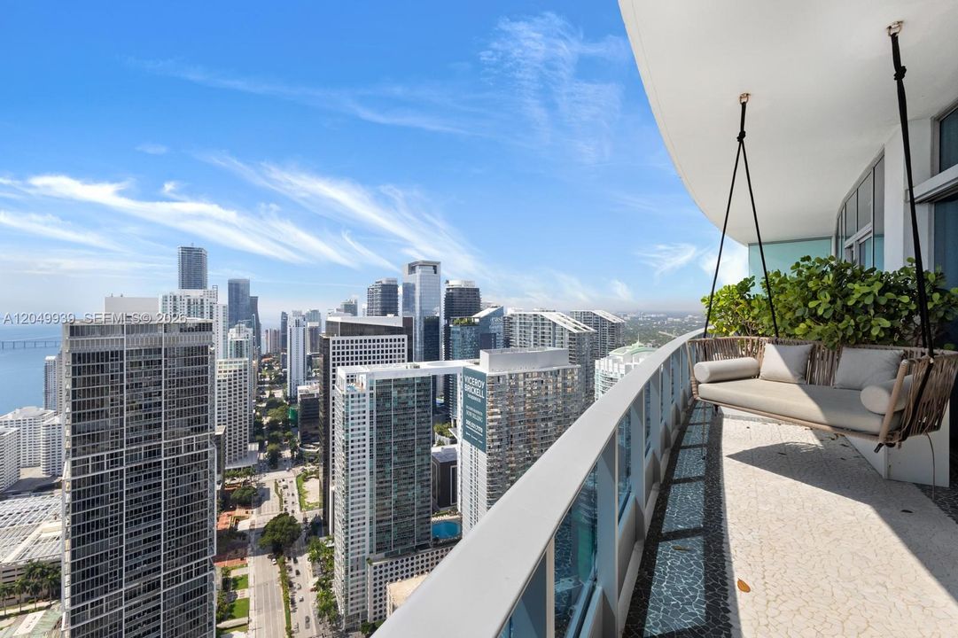 En Venta: $7,900,000 (3 camas, 5 baños, 3889 Pies cuadrados)