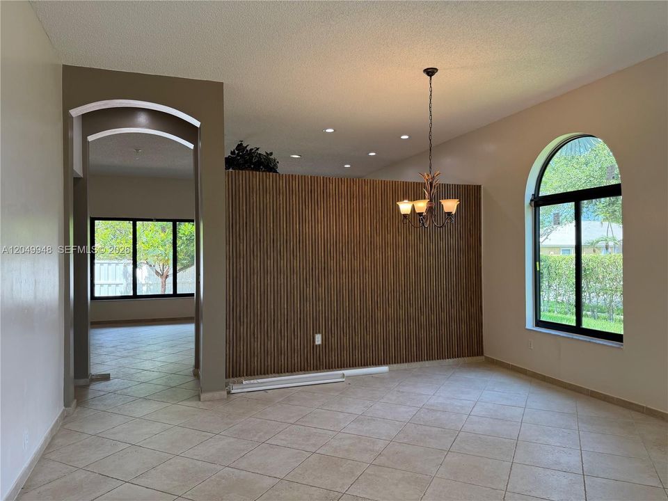 For Rent: $4,200 (3 beds, 2 baths, 1889 Square Feet)