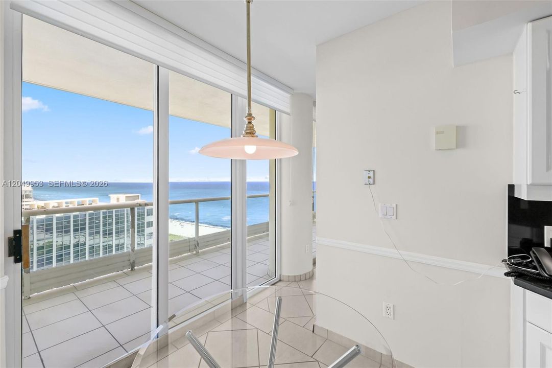 For Sale: $1,599,000 (2 beds, 2 baths, 1750 Square Feet)