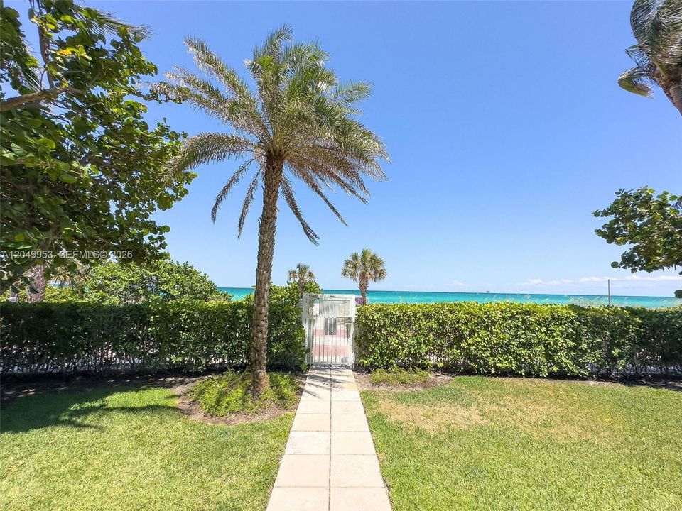 For Sale: $1,599,000 (2 beds, 2 baths, 1750 Square Feet)