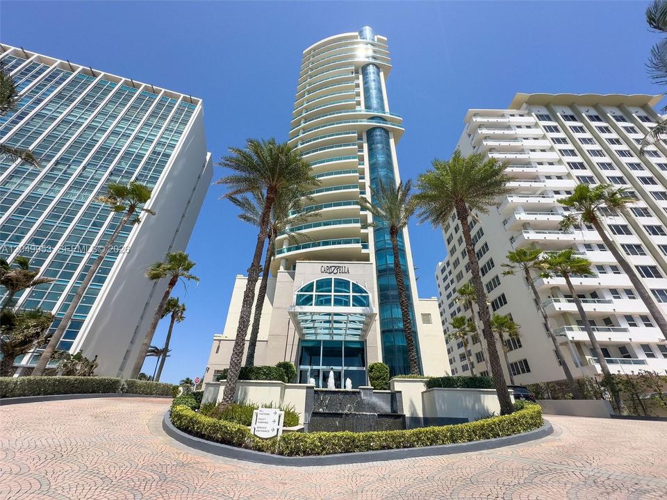 For Sale: $1,599,000 (2 beds, 2 baths, 1750 Square Feet)