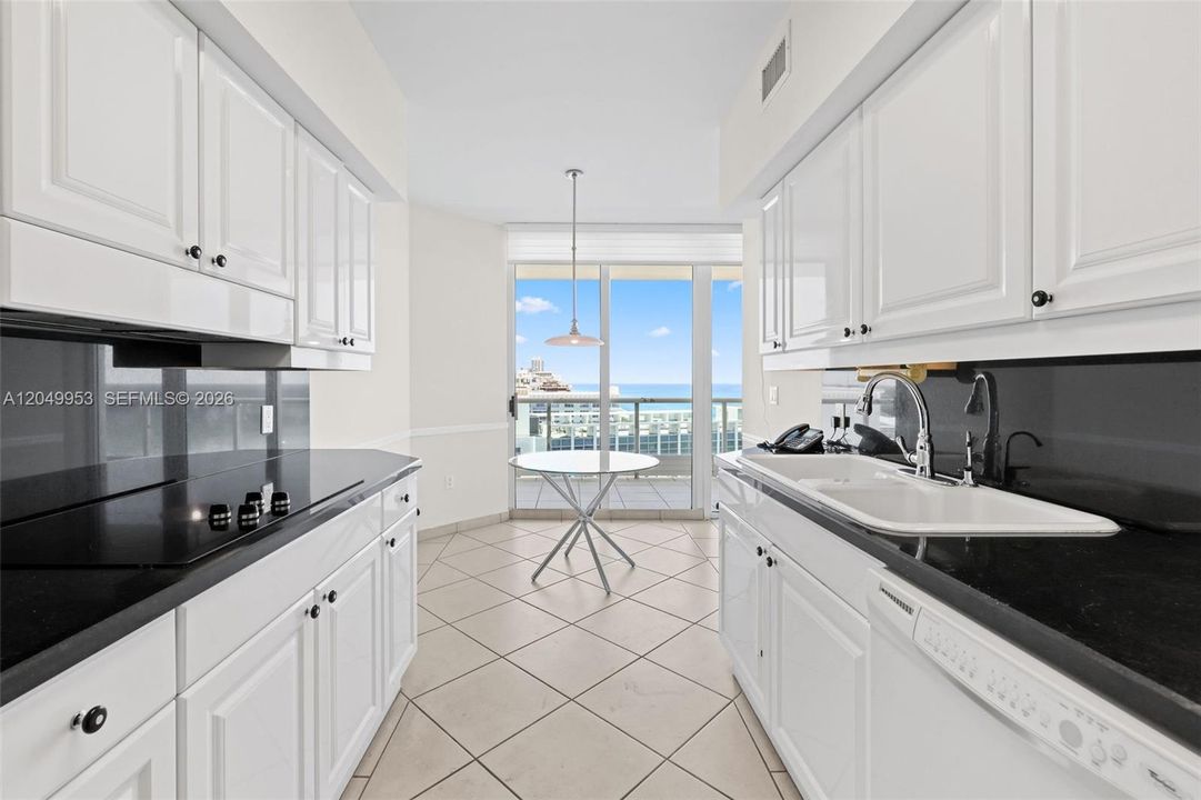 For Sale: $1,599,000 (2 beds, 2 baths, 1750 Square Feet)