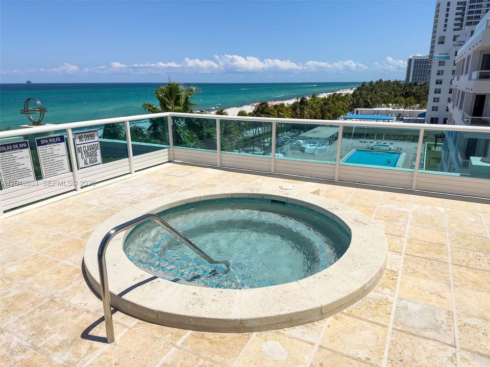 For Sale: $1,599,000 (2 beds, 2 baths, 1750 Square Feet)